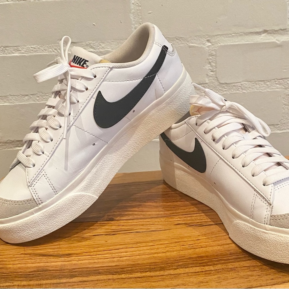 Nike low platform blazer